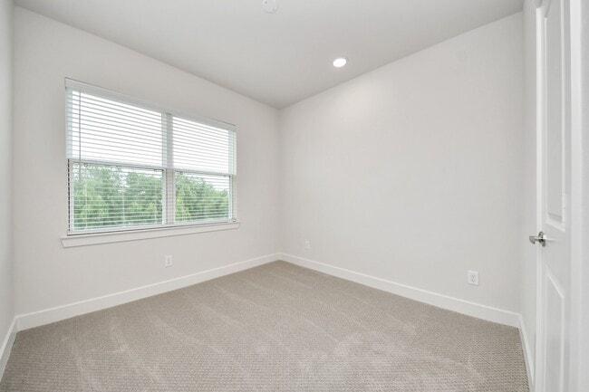 Building Photo - 1514 Colonial Gorge Dr