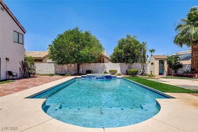 Building Photo - 8344 Snowmass Dr