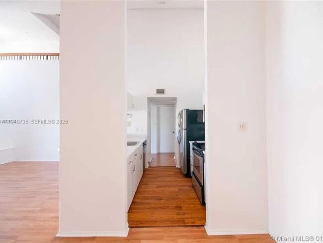 Building Photo - 10521 SW 157th Pl