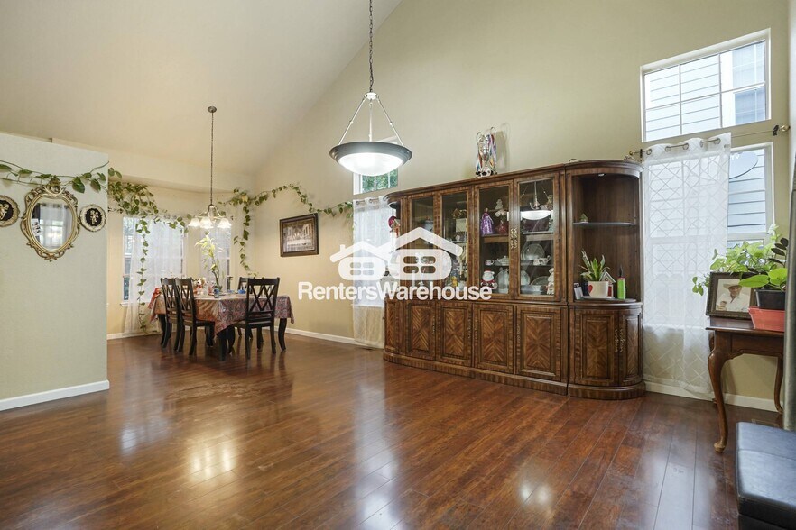 Building Photo - 12947 S Molly Ct