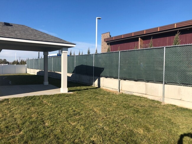 Building Photo - 3 Bed 2 bath Home for Rent!