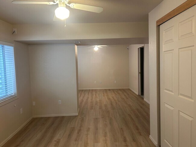 Building Photo - 11248 W Progress Ave