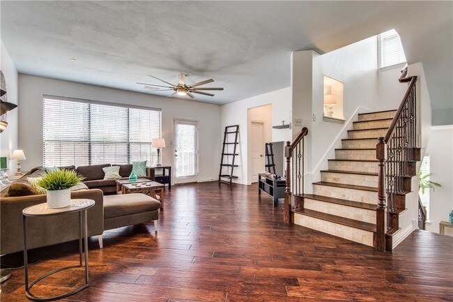 Building Photo - 1503 Biltmore Ln