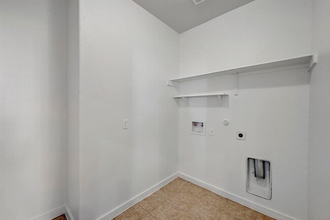 Building Photo - 16316 McAloon Way