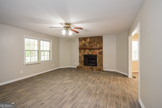 Building Photo - 39 Timber Trail SW