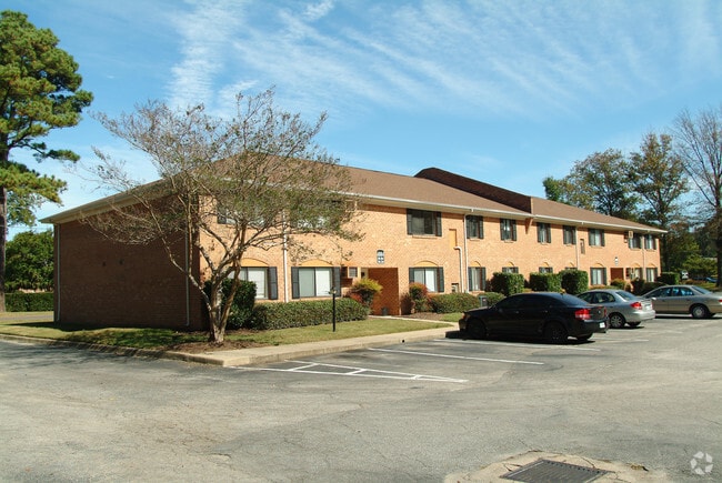 Building Photo - Bay Breeze Apartments - West