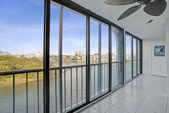 Building Photo - 1631 Riverview Rd