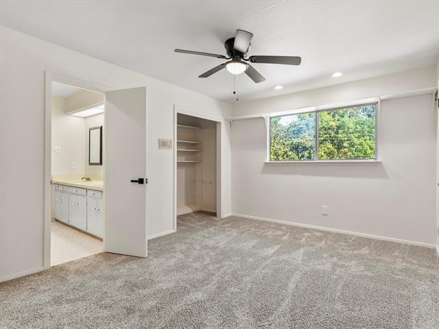 Building Photo - 1004 Overhill Dr