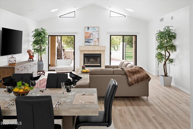 Building Photo - 8844 E San Rafael Dr