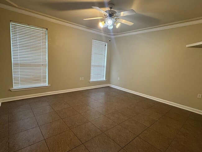 Building Photo - Beautiful Home For Lease In Walker!