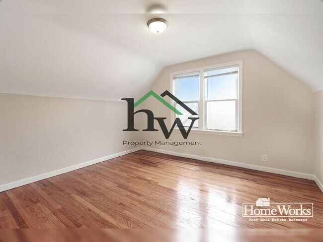 Building Photo - 2113 Dorothy St