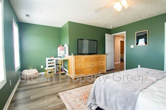 Building Photo - 4918 Yorkchester Dr