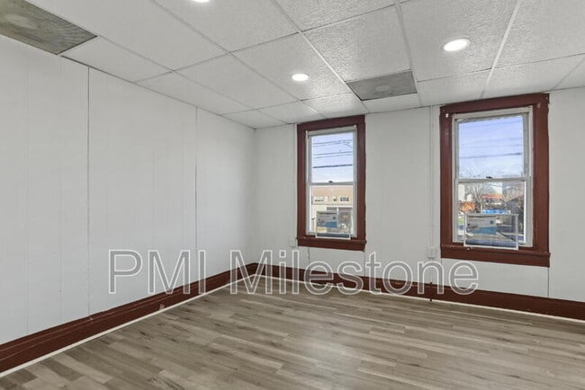 Building Photo - 216-218 N. College St