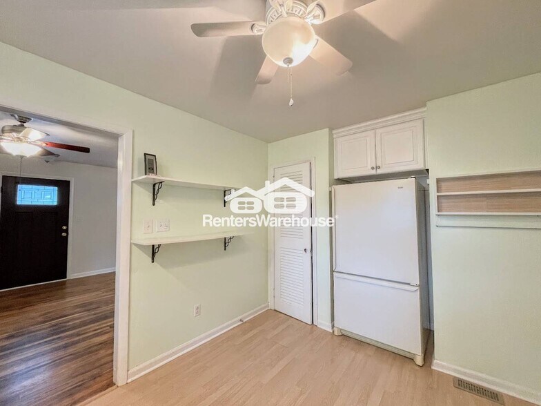 Building Photo - 531 Pagewood Dr