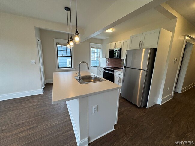 Building Photo - 95 Humboldt Pkwy