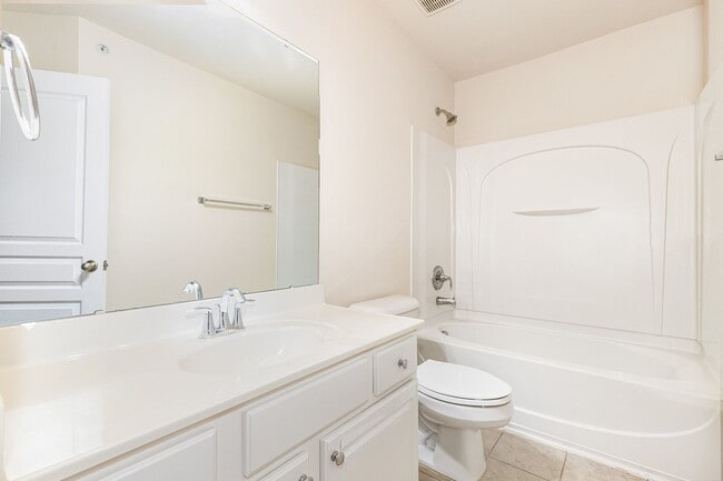 Building Photo - Glenwood North Townes