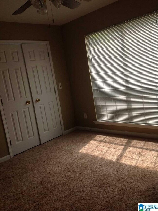 Building Photo - 200 Willow Point Cir