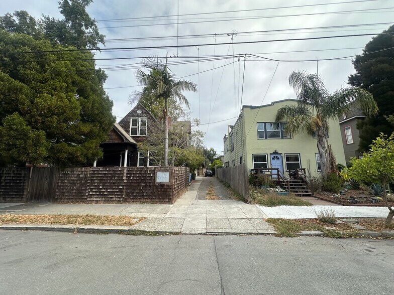 Building Photo - 2919 Fulton St