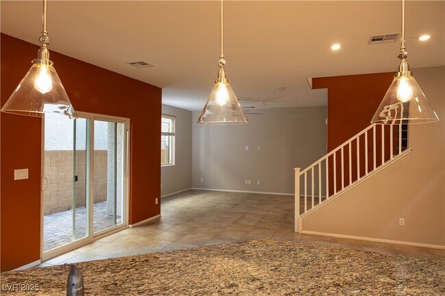 Building Photo - 10561 Sariah Skye Ave