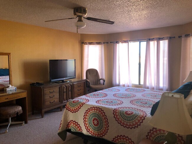 Building Photo - Manor 1485A Seasonal Rental