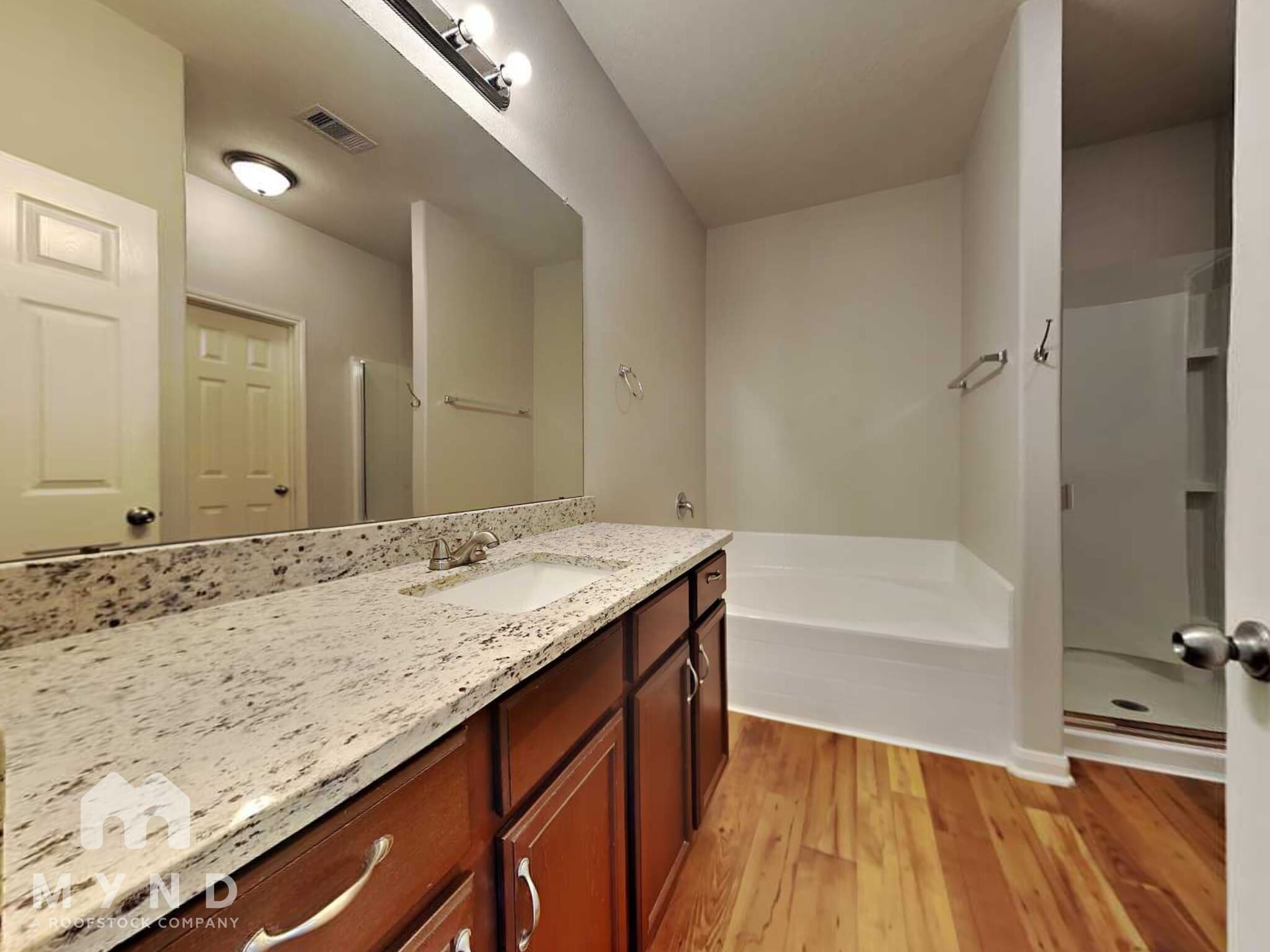 Building Photo - 306 Lazy Pine Ct