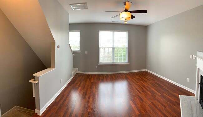 Building Photo - 2164 Persimmon Ridge Dr