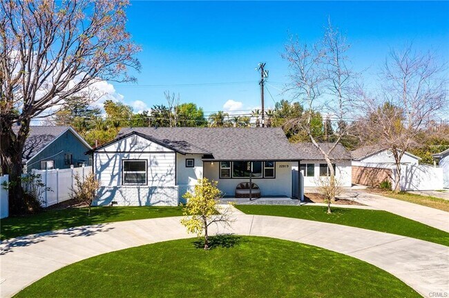 Building Photo - 22919 Leonora Dr