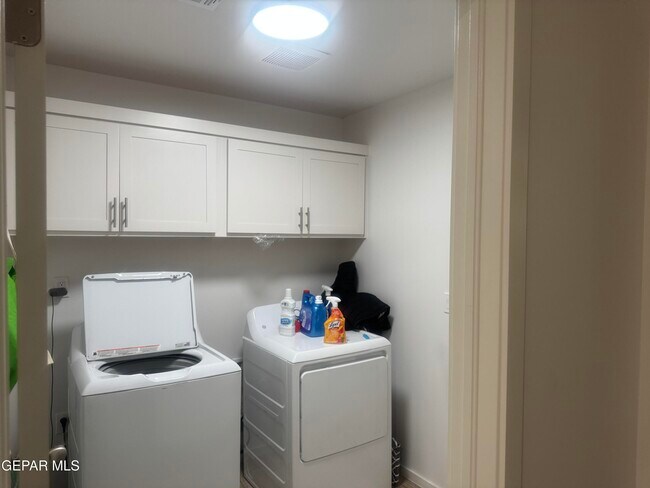 Building Photo - 12445 Polo Norte Dr