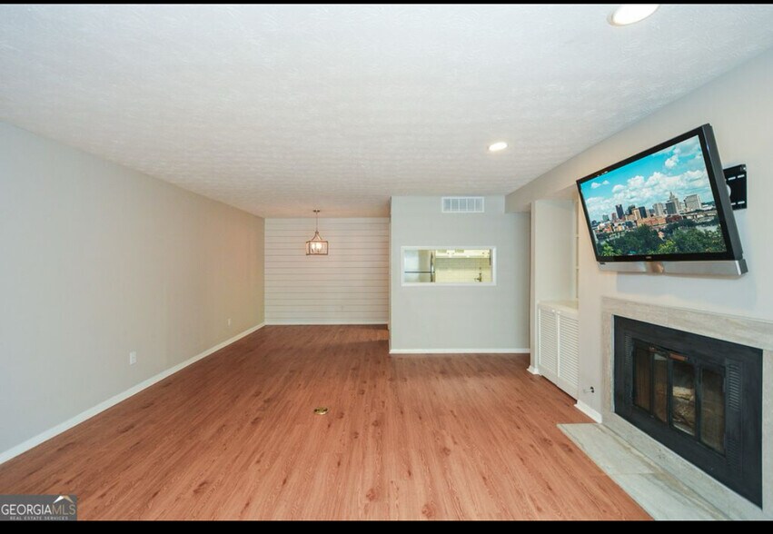 Building Photo - 307 Park Ridge Cir