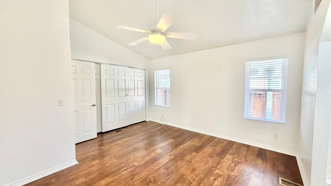 Building Photo - Lovely Single-Story Home in the Friendly a...