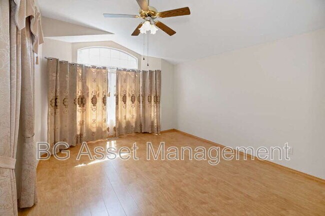 Building Photo - 176 Scotts Valley