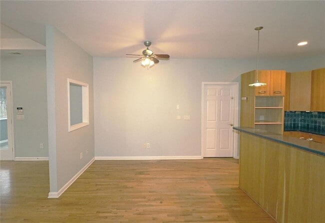 Building Photo - 100 Wiley Hills Trail