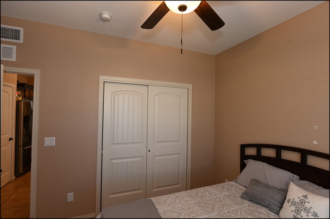 Building Photo - 14365 Valley Light Ct