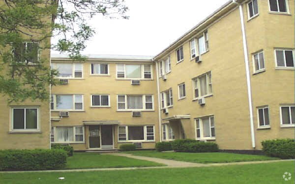 Primary Photo - 3818-3822 Ruby St