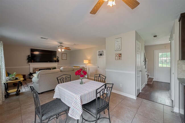 Building Photo - 3426 Hidden Creek Dr