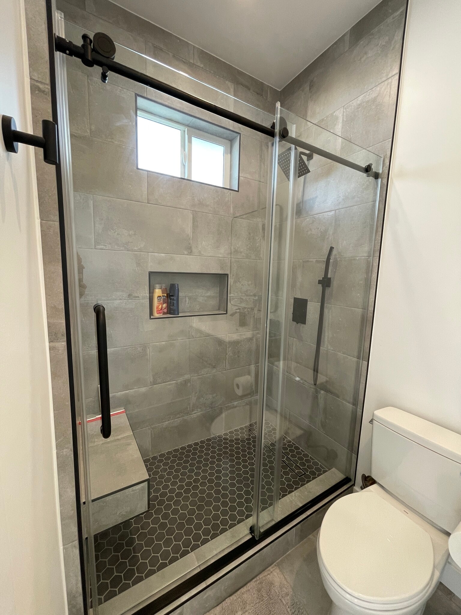 Building Photo - 6126 Alcove Ave