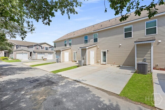 Building Photo - 109 Birch Cir