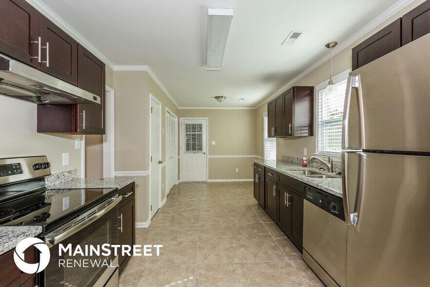 Building Photo - 4120 Steele Oaks Dr