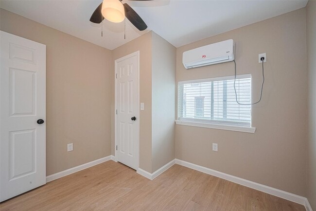 Building Photo - 2516 Craigmont St