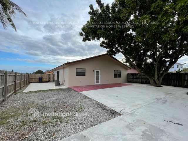 Building Photo - 13203 SW 40th Terrace