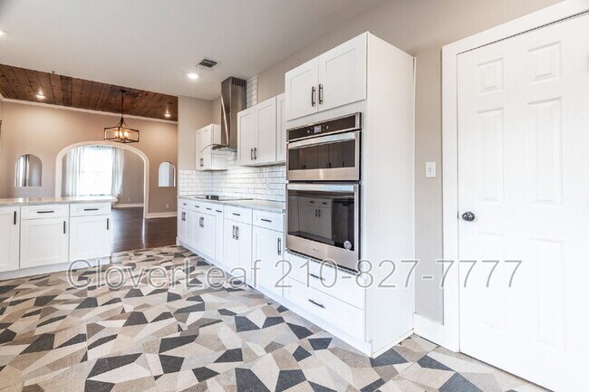 Building Photo - 242 Furnish Ave