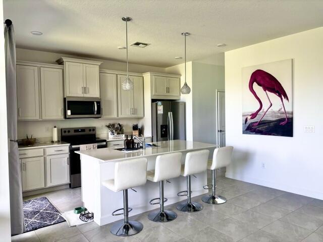Building Photo - 14043 SW Thorens Dr