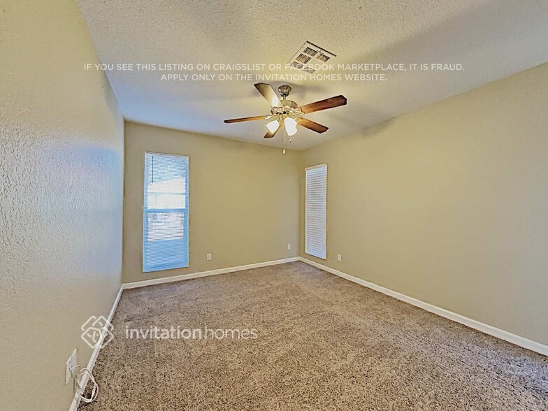 Building Photo - 122 Van Dyck Dr