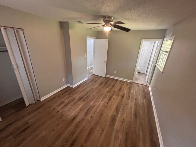 Building Photo - 3303 Alyci Dr