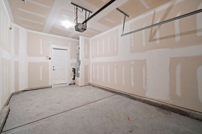 Building Photo - 21136 Annabelle Pl