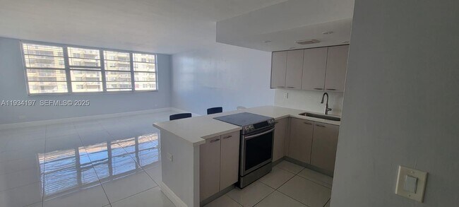 Building Photo - 250 174th St