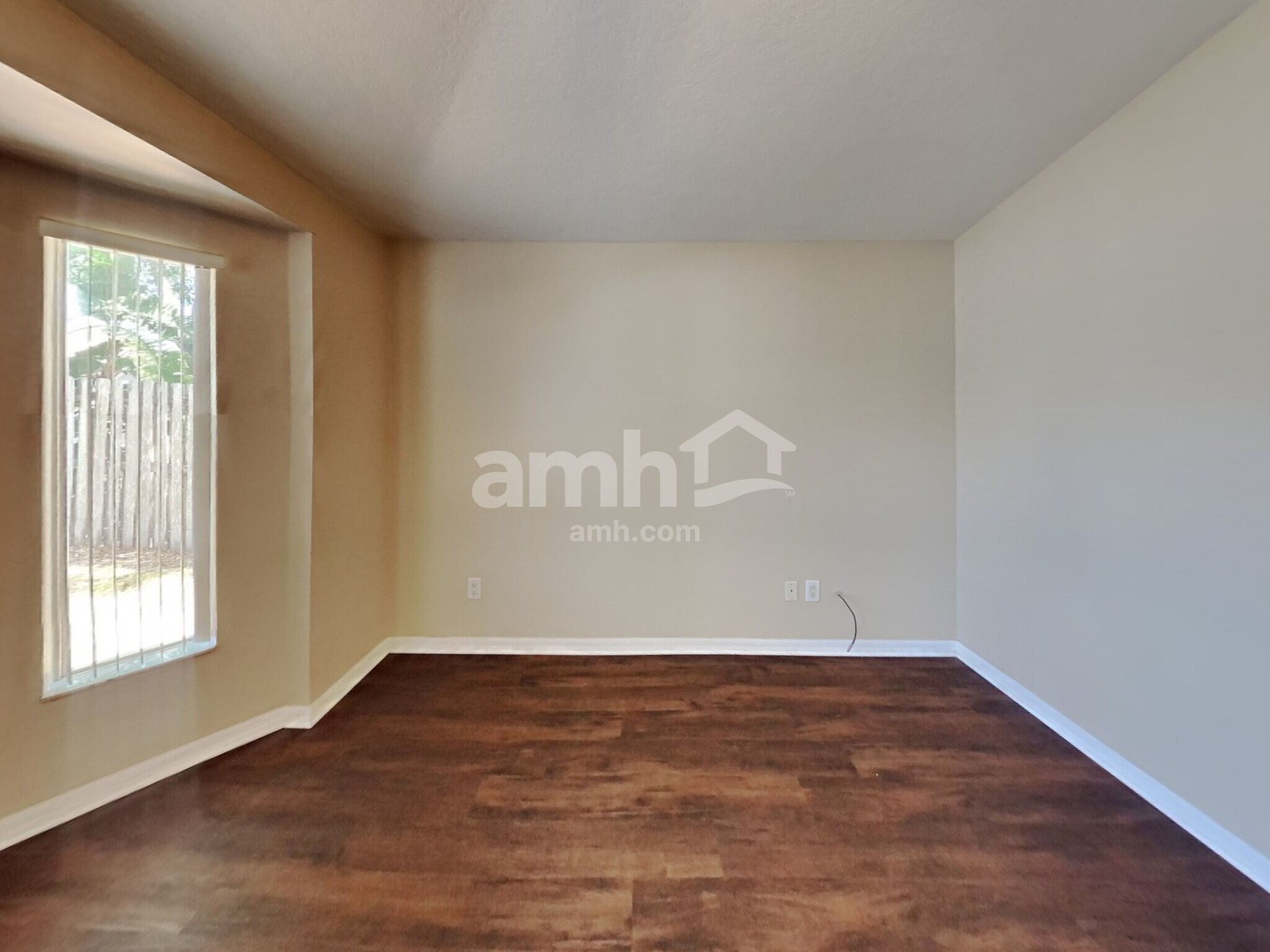 Building Photo - 10440 Blackmore Dr