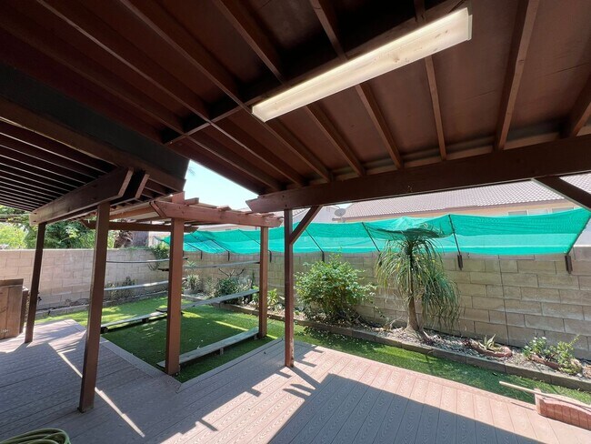 Building Photo - 13539 Whipple St