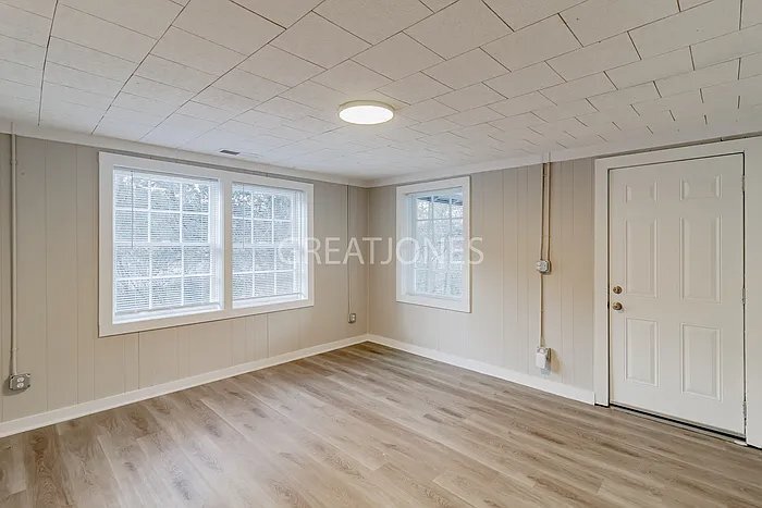 Building Photo - 225 Virginia Dr