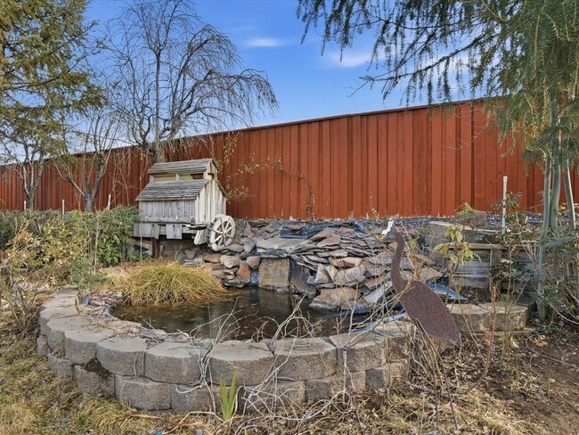 Building Photo - Spanish Springs Dream